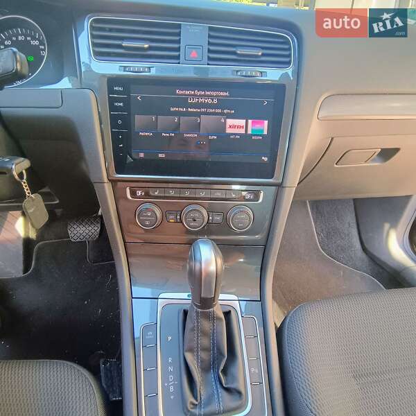 Хэтчбек Volkswagen e-Golf 2020 в Киеве