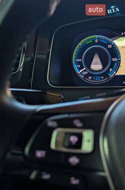 Хэтчбек Volkswagen e-Golf 2020 в Днепре