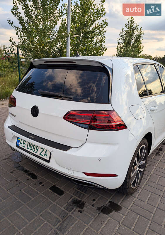 Хетчбек Volkswagen e-Golf 2020 в Дніпрі
