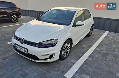 Хетчбек Volkswagen e-Golf 2014 в Рівному