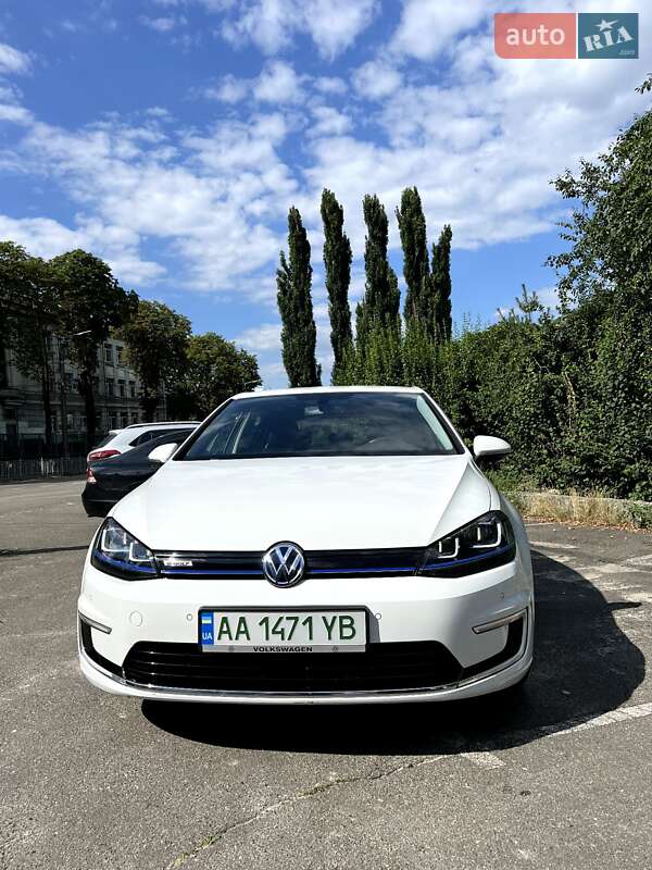 Volkswagen e-Golf 2014