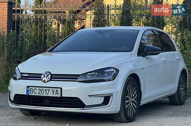 Хэтчбек Volkswagen e-Golf 2017 в Львове