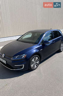 Хэтчбек Volkswagen e-Golf 2015 в Полтаве