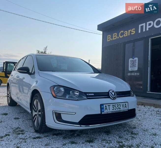 Хетчбек Volkswagen e-Golf 2015 в Івано-Франківську