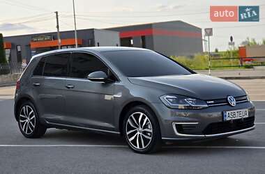 Хетчбек Volkswagen e-Golf 2018 в Тернополі