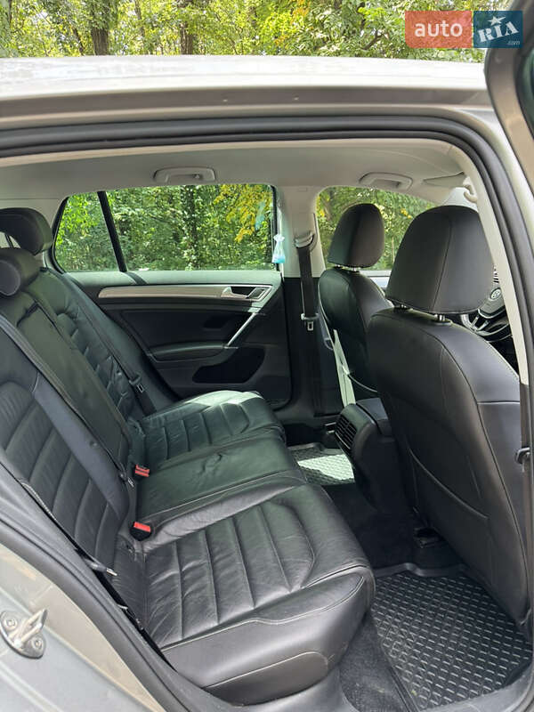 Хетчбек Volkswagen e-Golf 2017 в Харкові