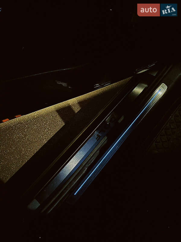 Хетчбек Volkswagen e-Golf 2017 в Харкові