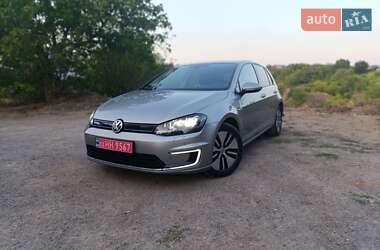 Хэтчбек Volkswagen e-Golf 2016 в Днепре