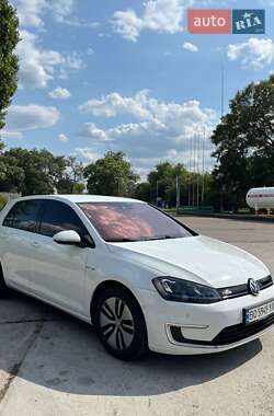 Хэтчбек Volkswagen e-Golf 2014 в Кропивницком
