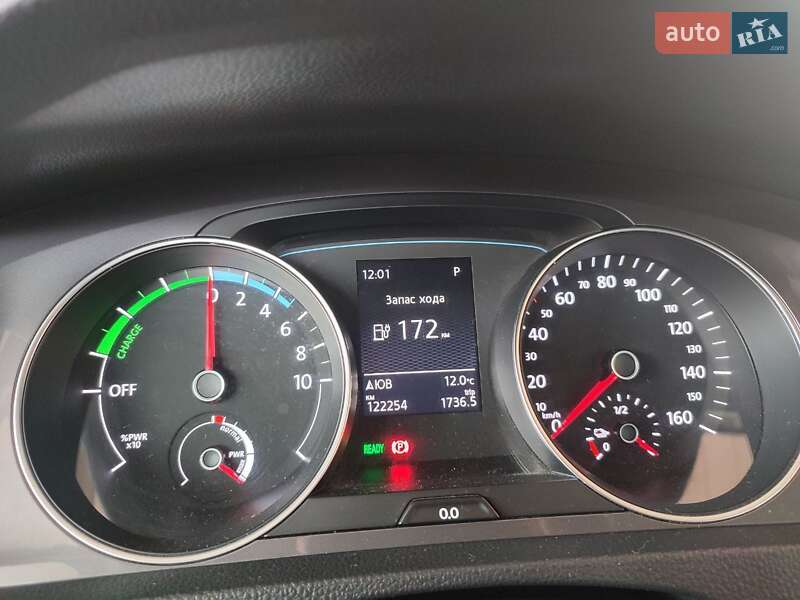 Хетчбек Volkswagen e-Golf 2014 в Мукачевому