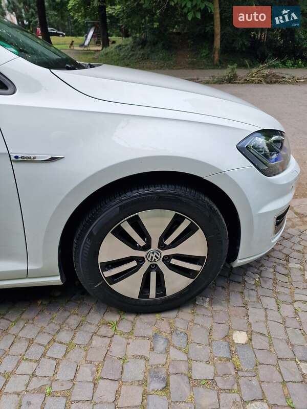 Хэтчбек Volkswagen e-Golf 2019 в Мукачево