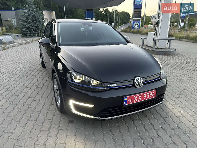 Хэтчбек Volkswagen e-Golf 2015 в Могилев-Подольске фото 6 Хэтчбек Volkswagen e-Golf 2015 в Могилев-Подольске