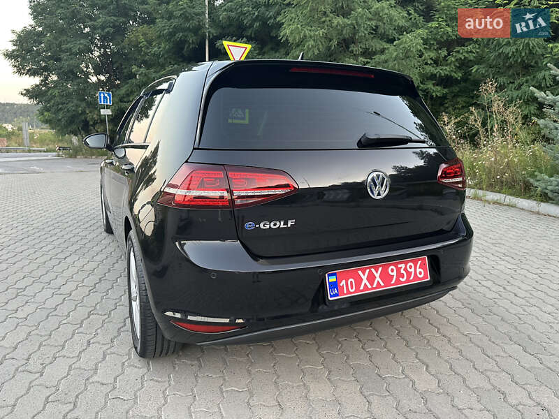 Хэтчбек Volkswagen e-Golf 2015 в Могилев-Подольске фото 12 Хэтчбек Volkswagen e-Golf 2015 в Могилев-Подольске