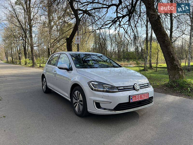 Хэтчбек Volkswagen e-Golf 2018 в Луцке
