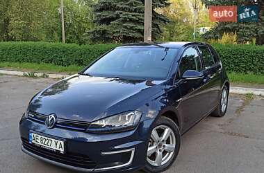 Хэтчбек Volkswagen e-Golf 2015 в Каменском