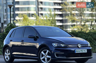 Хэтчбек Volkswagen e-Golf 2014 в Киеве