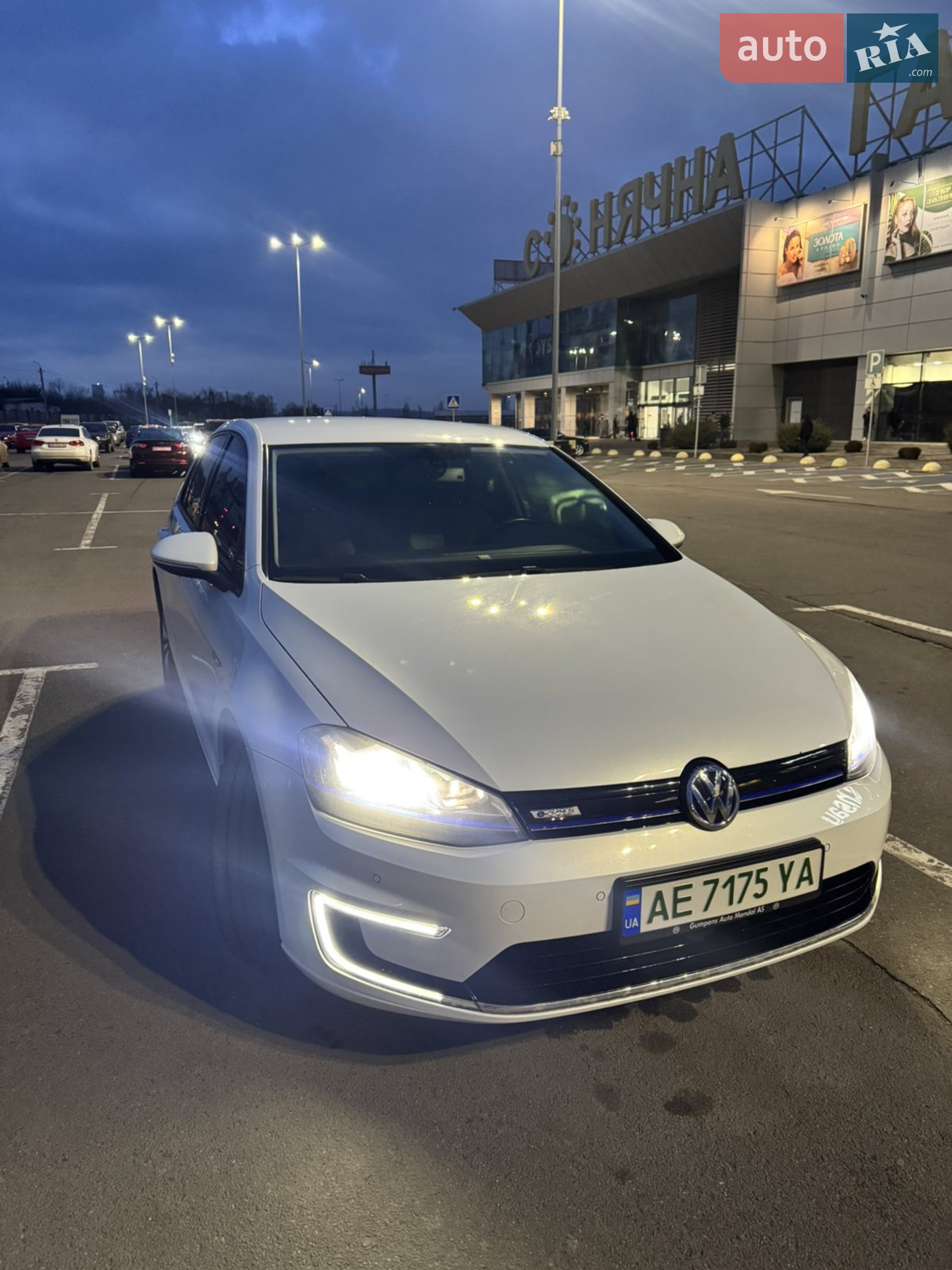 2014 Volkswagen Golf - фото 1