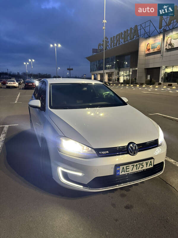 Хетчбек Volkswagen e-Golf 2014 в Кривому Розі