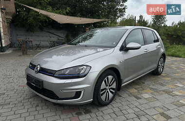 Хэтчбек Volkswagen e-Golf 2016 в Львове