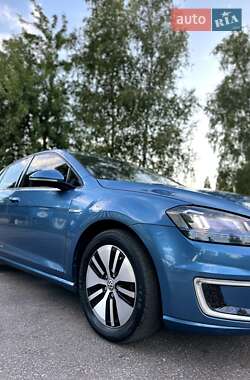 Хэтчбек Volkswagen e-Golf 2014 в Житомире