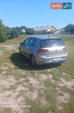 Хэтчбек Volkswagen e-Golf 2017 в Переяславе