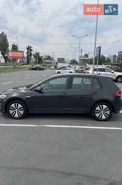 Хэтчбек Volkswagen e-Golf 2020 в Киеве