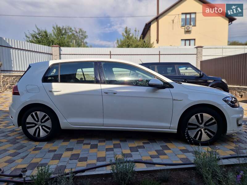 Хэтчбек Volkswagen e-Golf 2018 в Виннице фото 4 Хэтчбек Volkswagen e-Golf 2018 в Виннице