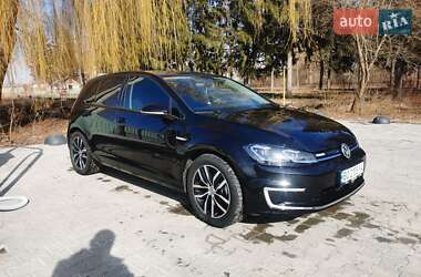 Хэтчбек Volkswagen e-Golf 2018 в Тернополе