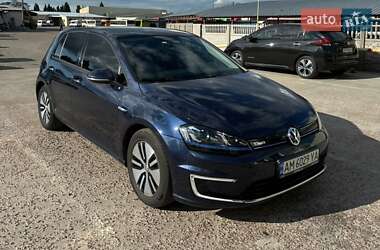 Хетчбек Volkswagen e-Golf 2014 в Житомирі
