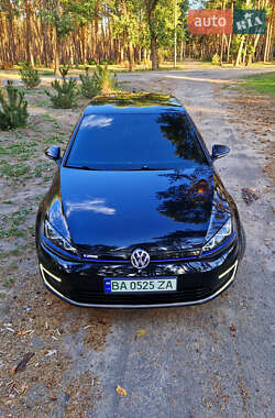 Хетчбек Volkswagen e-Golf 2014 в Кропивницькому