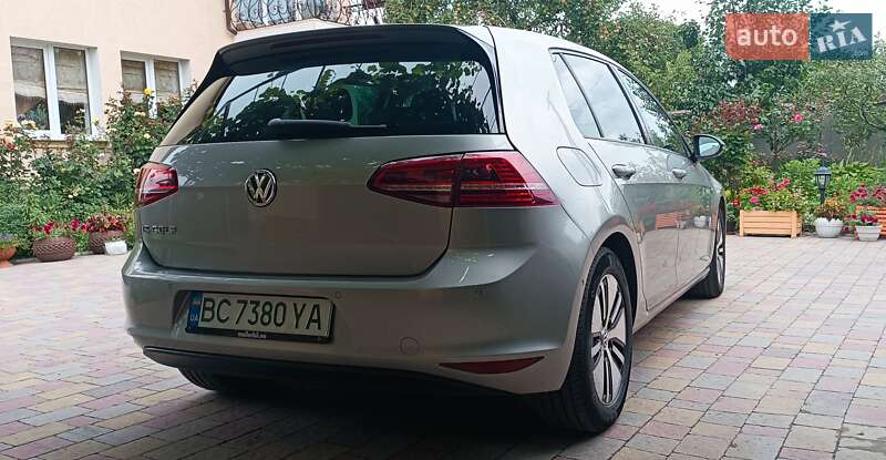 Хетчбек Volkswagen e-Golf 2014 в Львові