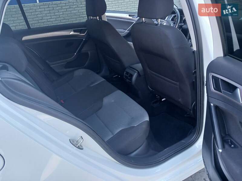 Хэтчбек Volkswagen e-Golf 2014 в Харькове