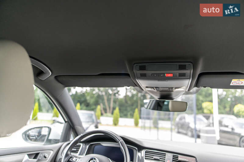 Хэтчбек Volkswagen e-Golf 2018 в Львове фото 13 Хэтчбек Volkswagen e-Golf 2018 в Львове