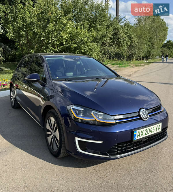 Хэтчбек Volkswagen e-Golf 2018 в Чугуеве