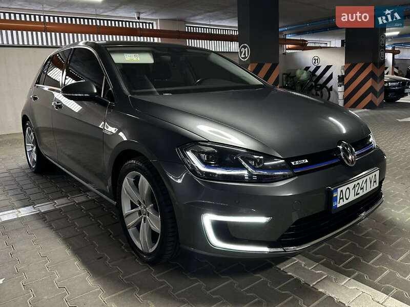 Хэтчбек Volkswagen e-Golf 2018 в Ужгороде фото 9 Хэтчбек Volkswagen e-Golf 2018 в Ужгороде