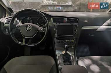 Хэтчбек Volkswagen e-Golf 2015 в Запорожье