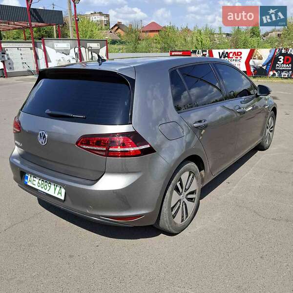 Хетчбек Volkswagen e-Golf 2016 в Кривому Розі