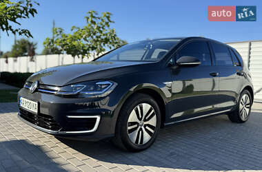 Хэтчбек Volkswagen e-Golf 2020 в Киеве