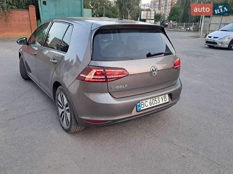 Хэтчбек Volkswagen e-Golf 2015 в Луцке фото 12 Хэтчбек Volkswagen e-Golf 2015 в Луцке