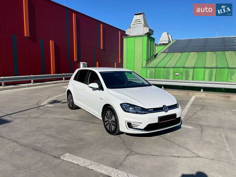 Хетчбек Volkswagen e-Golf 2020 в Києві