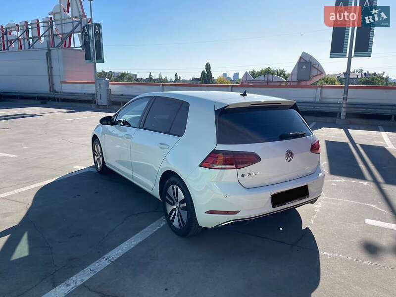 Хетчбек Volkswagen e-Golf 2020 в Києві