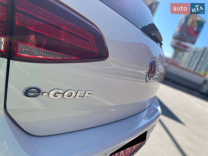 Хетчбек Volkswagen e-Golf 2020 в Києві