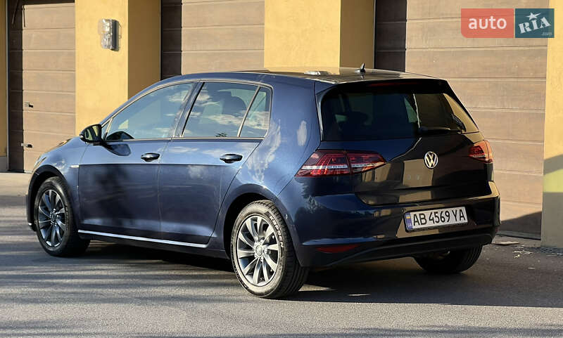 Хэтчбек Volkswagen e-Golf 2014 в Виннице