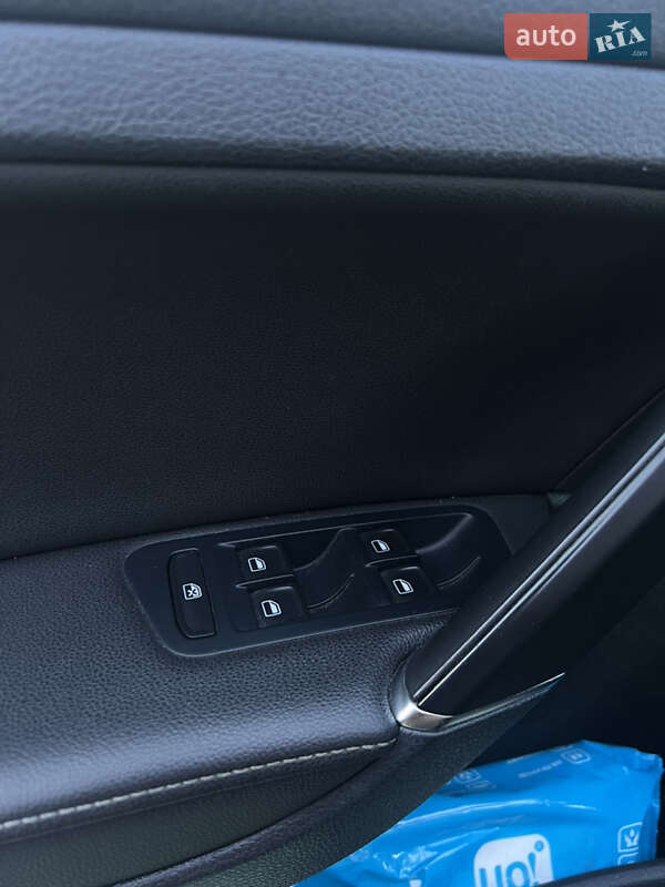 Хэтчбек Volkswagen e-Golf 2014 в Виннице