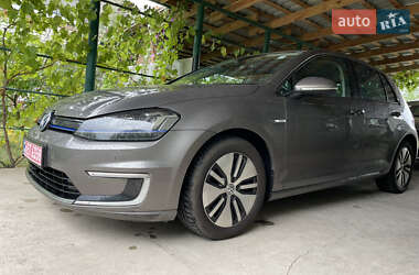 Хэтчбек Volkswagen e-Golf 2015 в Кропивницком