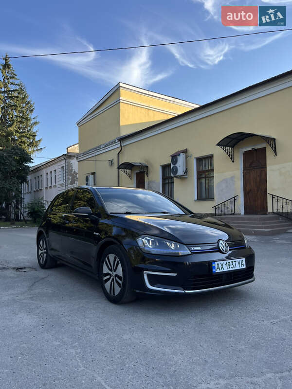 Volkswagen e-Golf 2014