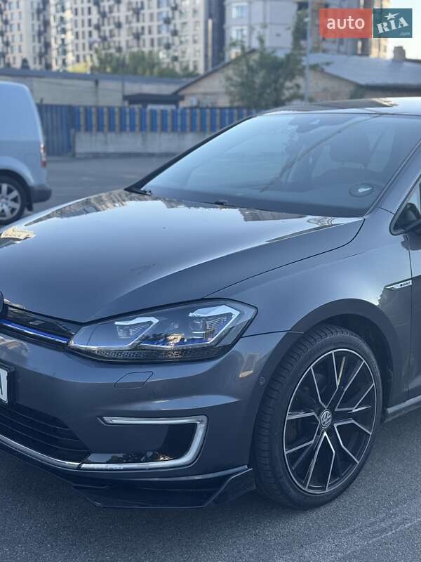 Хетчбек Volkswagen e-Golf 2018 в Києві фото 5 Хетчбек Volkswagen e-Golf 2018 в Києві