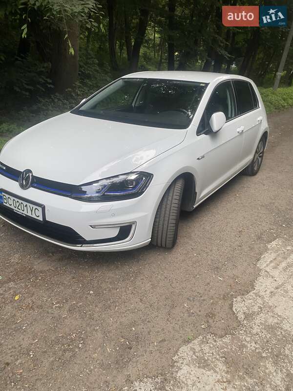 Хетчбек Volkswagen e-Golf 2018 в Львові