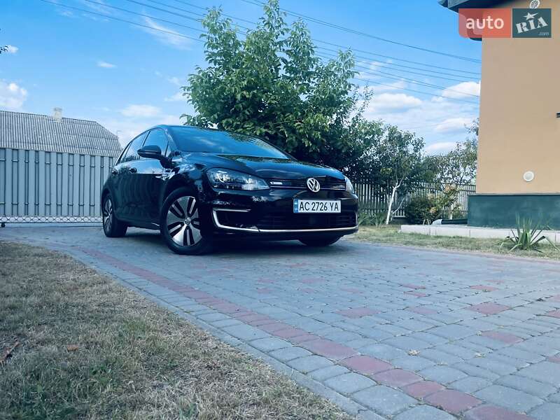 Хэтчбек Volkswagen e-Golf 2014 в Любомле фото 11 Хэтчбек Volkswagen e-Golf 2014 в Любомле