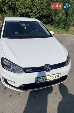 Хэтчбек Volkswagen e-Golf 2016 в Умани